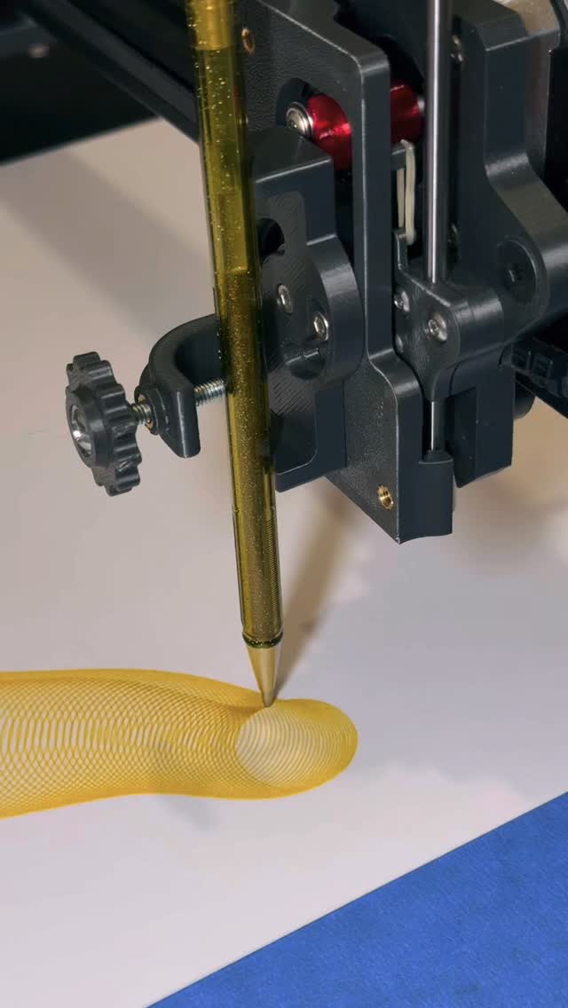 This is my new Version pen lift mechanism.

I redesigned it with a brace rubber that creates extra backpressure on the pen, helping it stay in more consistent contact with the paper. It’s a small mechanical detail, but it makes a real difference in control, stability, and drawing reliability.

One of the best parts is that the pressure can be adjusted depending on the tool and the surface. If needed, the rubber can be changed to a stronger one or doubled to create even more force.

That’s exactly the kind of refinement I care about most simple solutions that solve real plotting problems.

Step by step, these upgrades are becoming something bigger: a kit of tested, useful parts designed to make pen plotting more stable, more flexible, and more enjoyable to build.

This is not just about making parts.
It’s about building a better system.

Paper: Olin Smooth 300g
Pen: @pentel_official Hybrid DualMetallic Gold K110
Machine: @linework.art DIY Penplotter Kit

#penplotter #plotterart #creativeengineering #diyplotter mechanismdesign @pentel_hungary